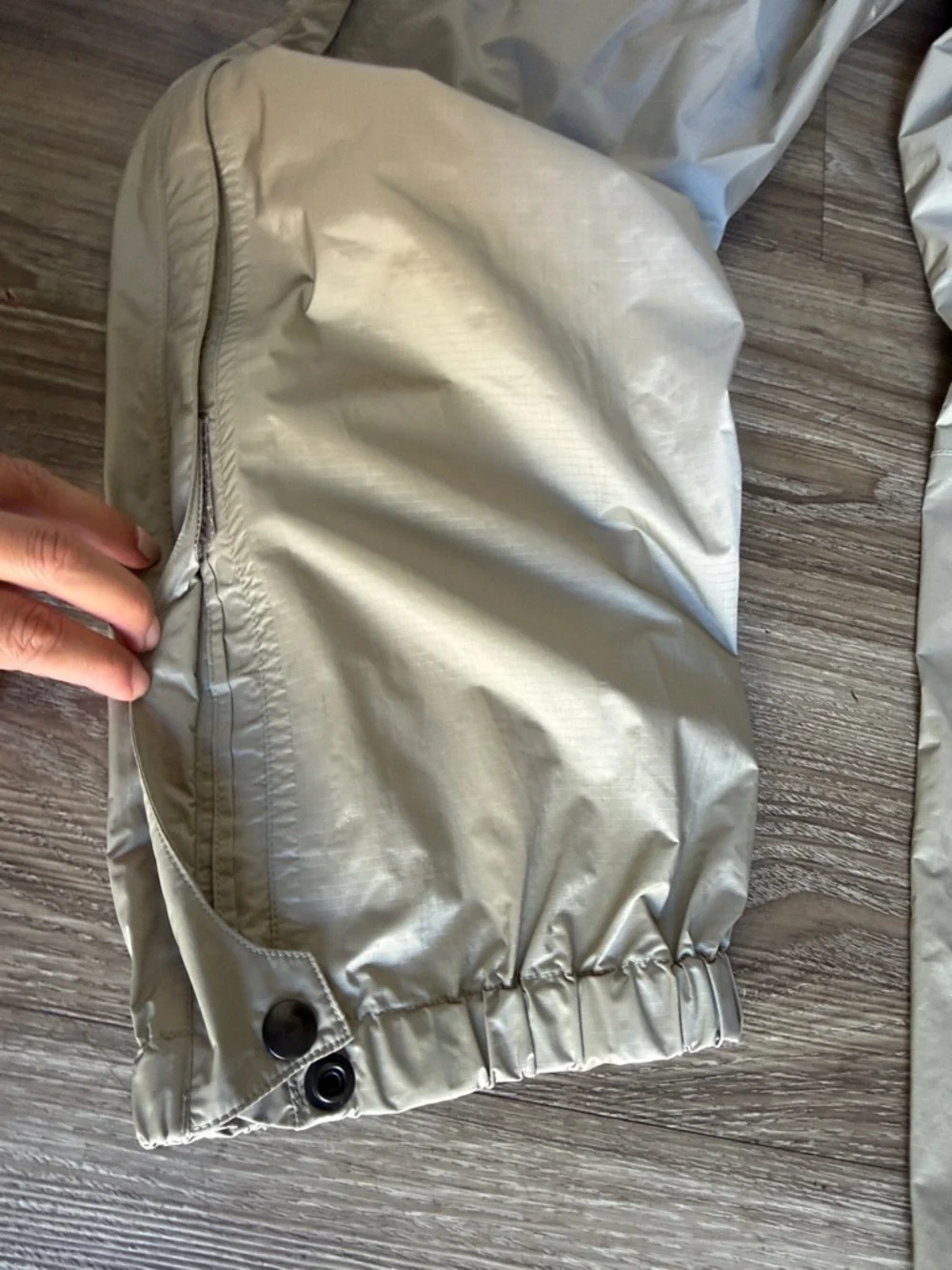 Patagonia Men's Shell Pants in Beige - Lightweight Water-Resistant Size: XS